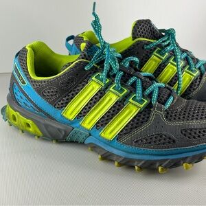 Adidas men's sneakers shoes size 8,5 good condition perfect quality